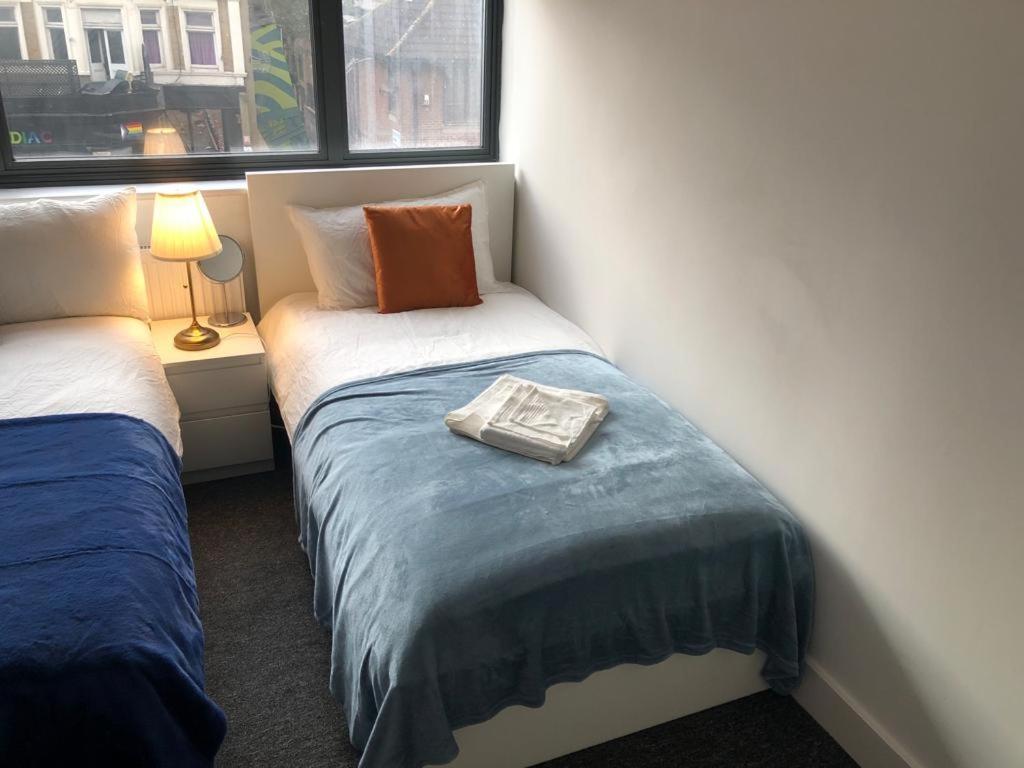 Cosmopolitan Comfort Private Bedrooms In Euston 106 لندن المظهر الخارجي الصورة