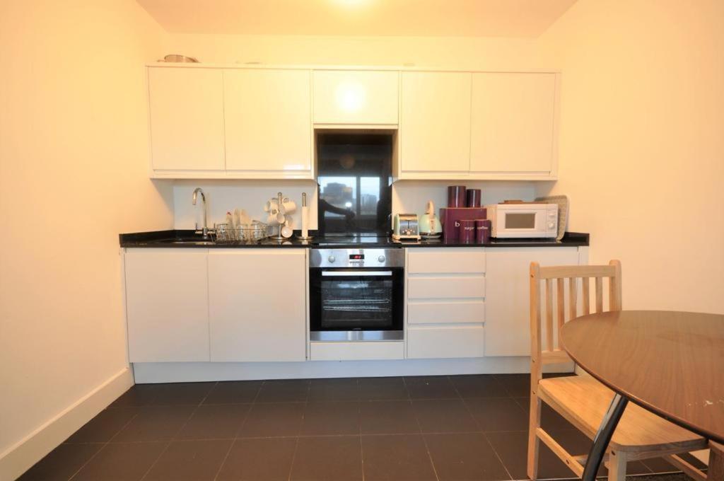 Cosmopolitan Comfort Private Bedrooms In Euston 106 لندن المظهر الخارجي الصورة