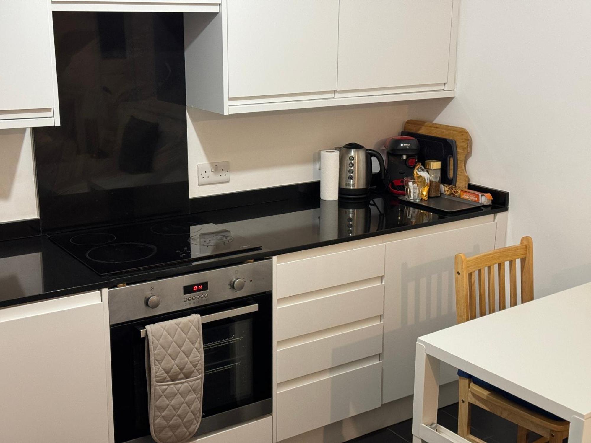 Cosmopolitan Comfort Private Bedrooms In Euston 106 لندن المظهر الخارجي الصورة