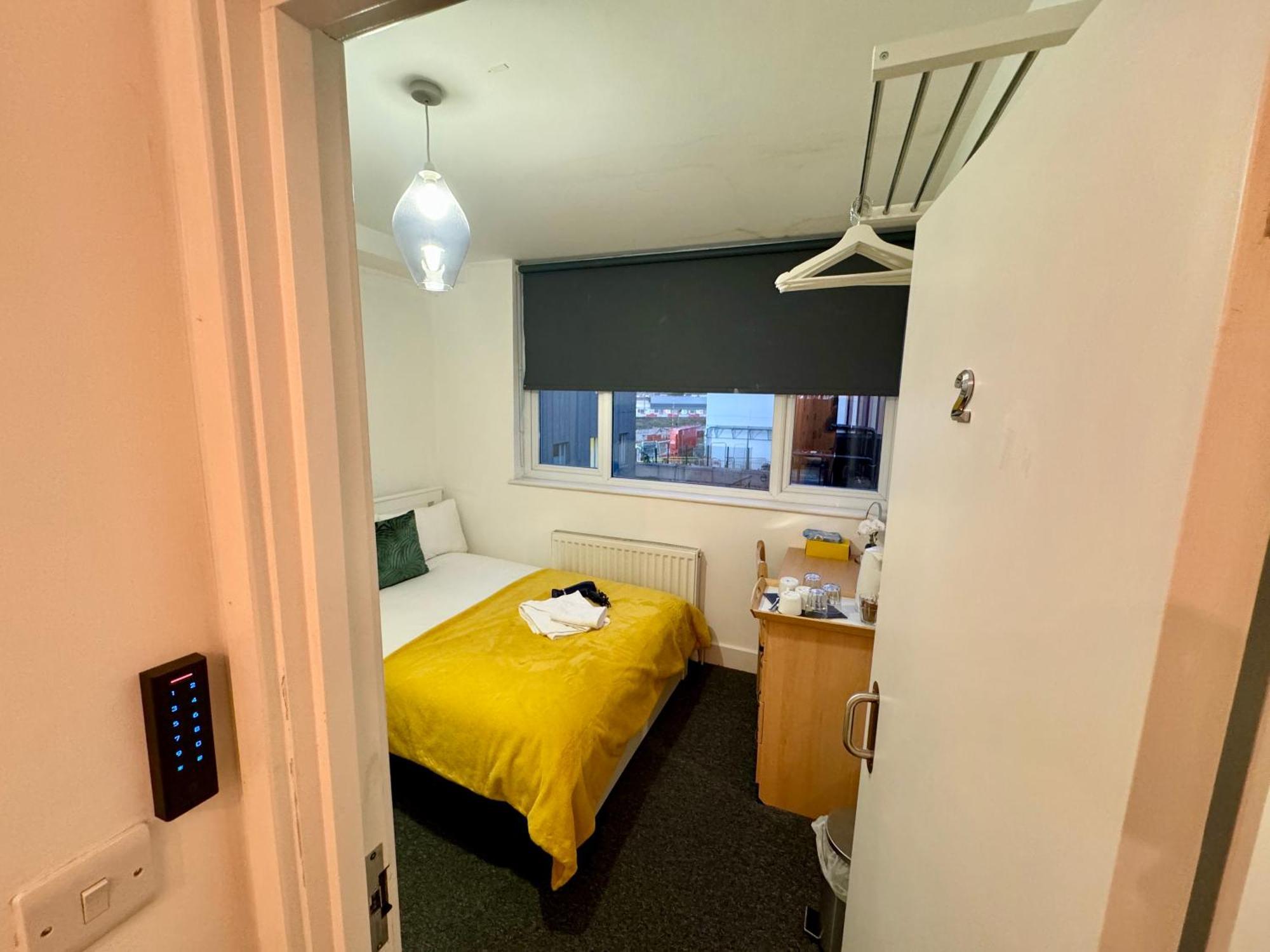 Cosmopolitan Comfort Private Bedrooms In Euston 106 لندن المظهر الخارجي الصورة