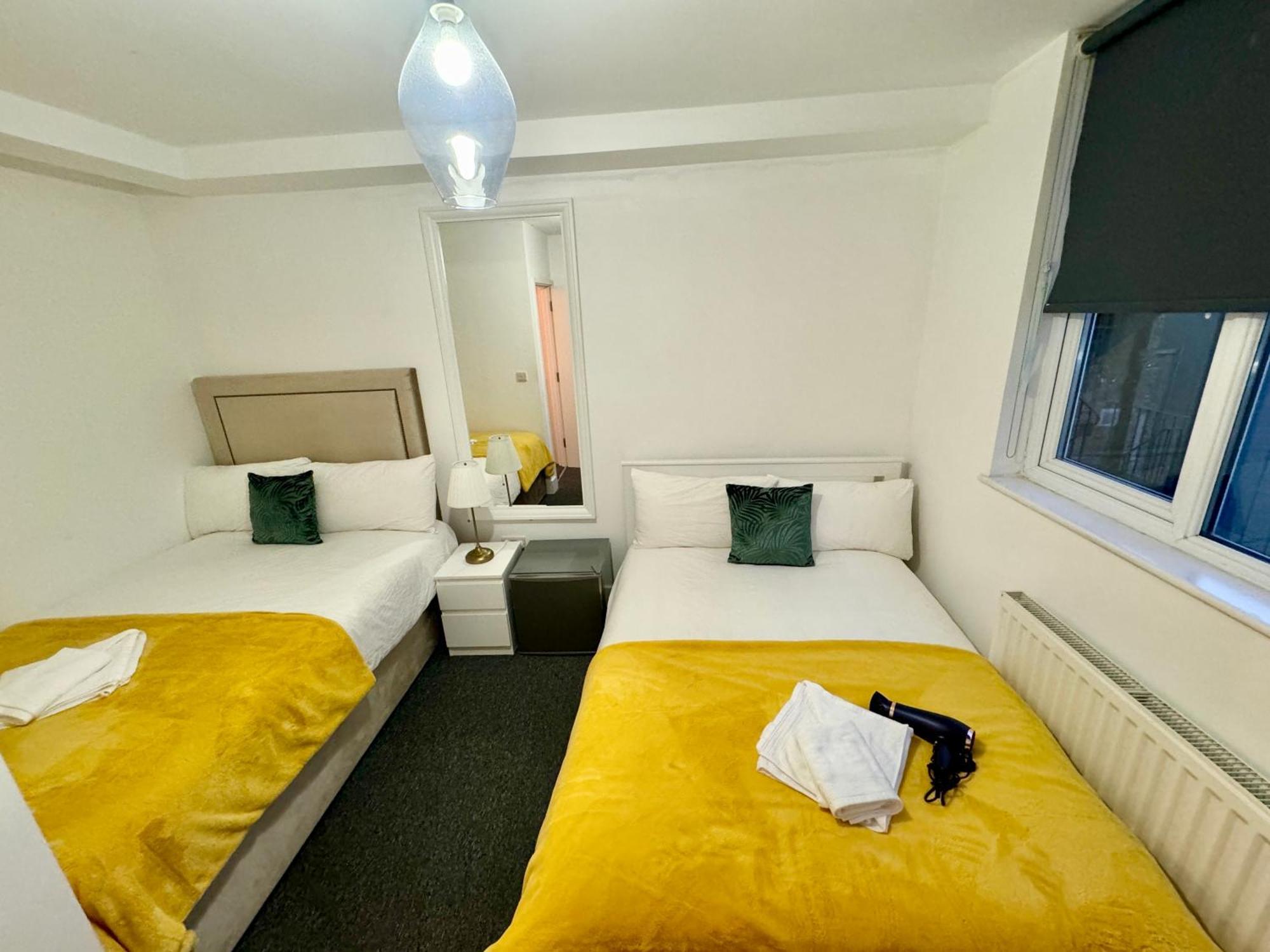 Cosmopolitan Comfort Private Bedrooms In Euston 106 لندن المظهر الخارجي الصورة