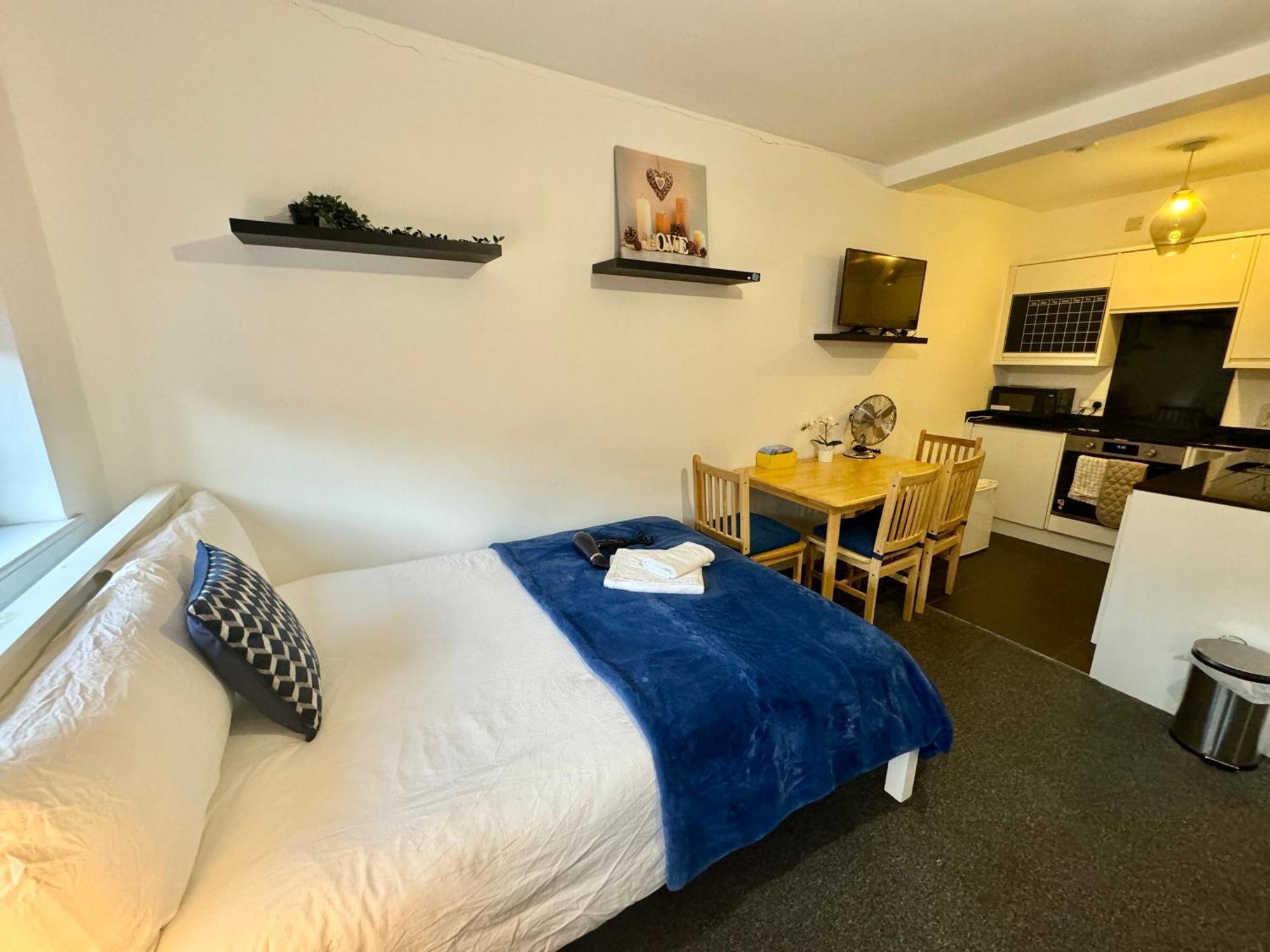 Cosmopolitan Comfort Private Bedrooms In Euston 106 لندن المظهر الخارجي الصورة
